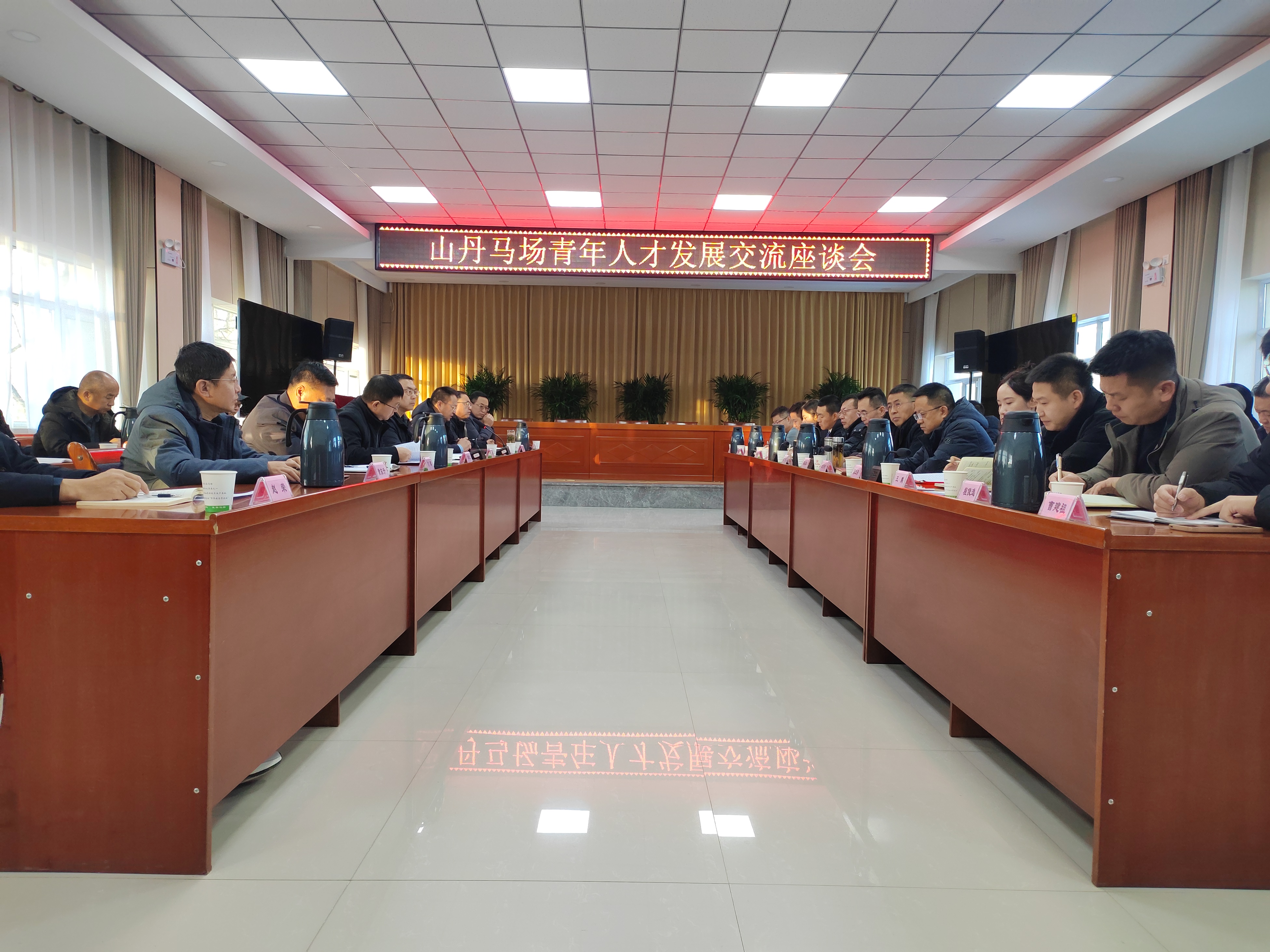 e18399c49a2fe5184a68cd268668df8d.jpg e18399c49a2fe5184a68cd268668df8d.jpg